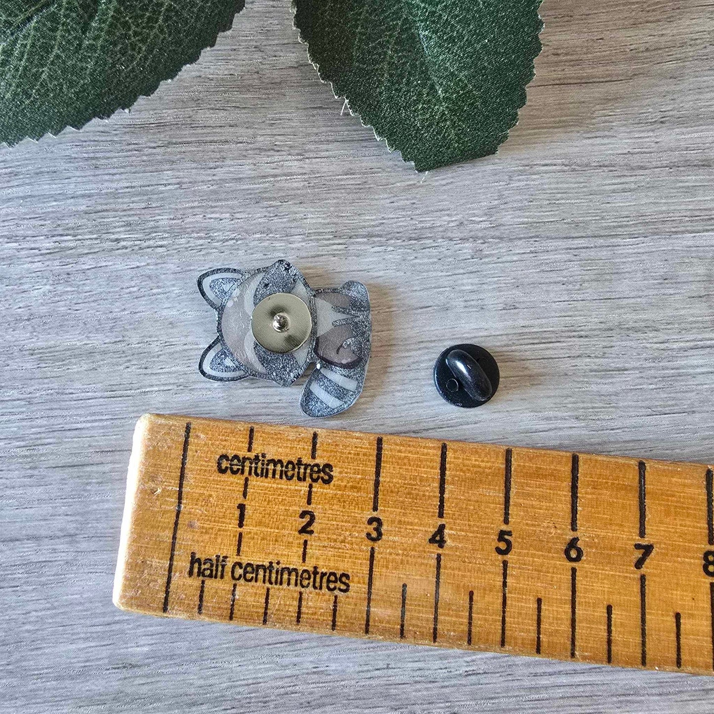 Racoon pin