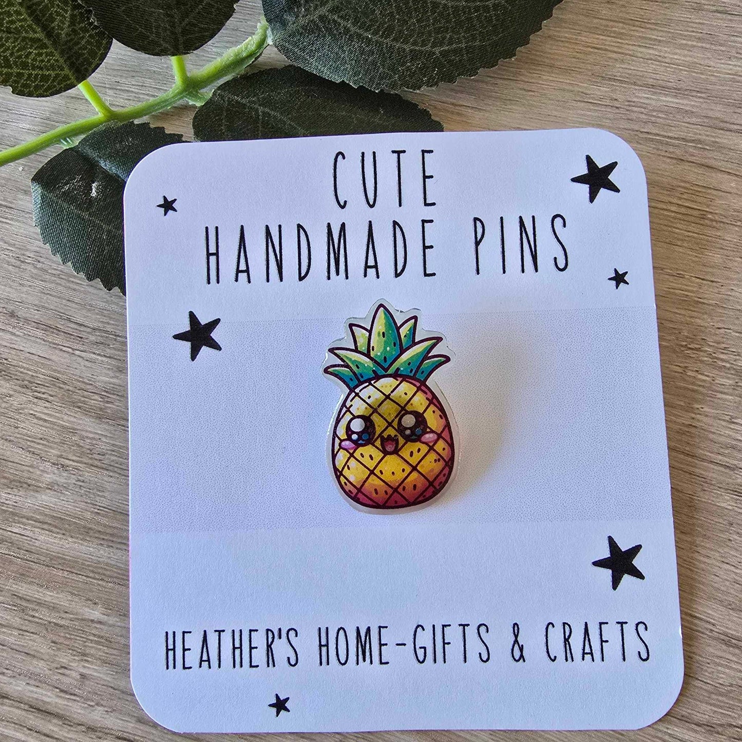 Pineapple pin