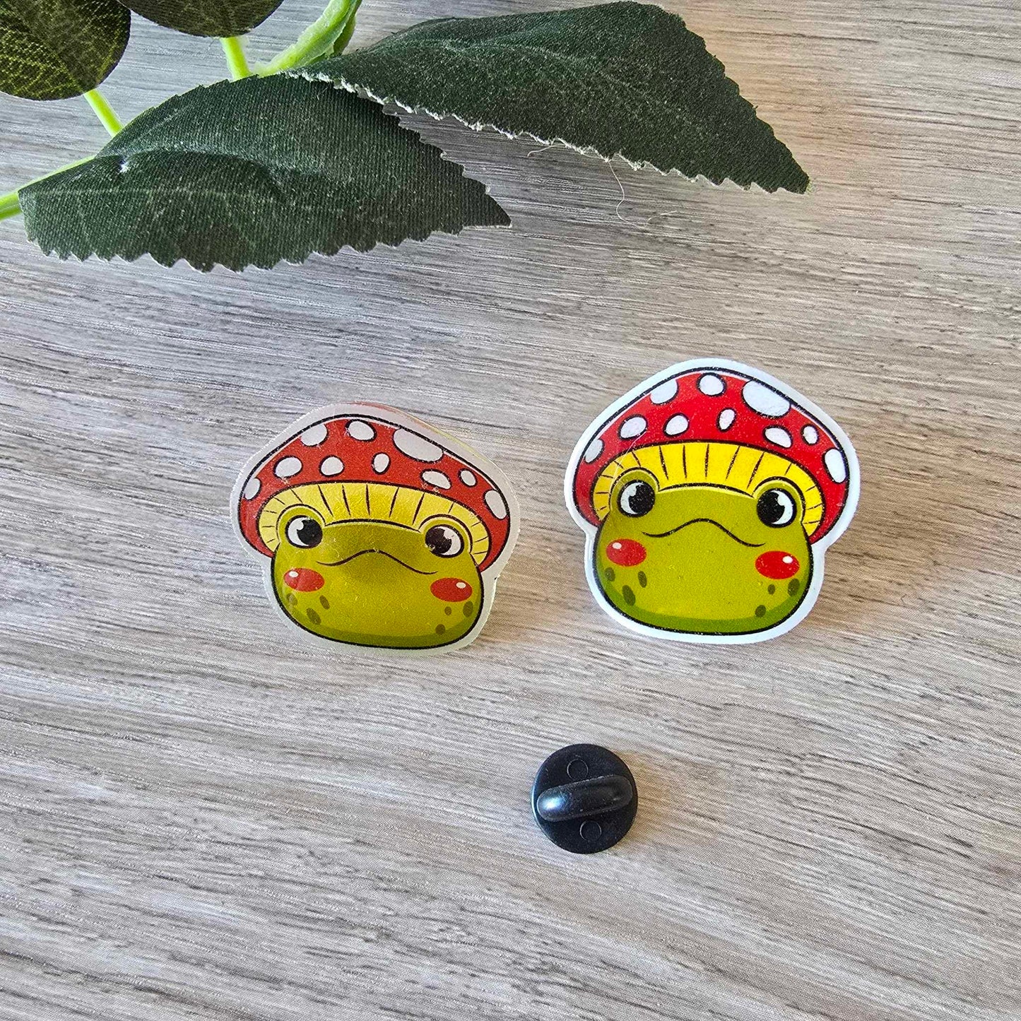 Toadstool frog pin