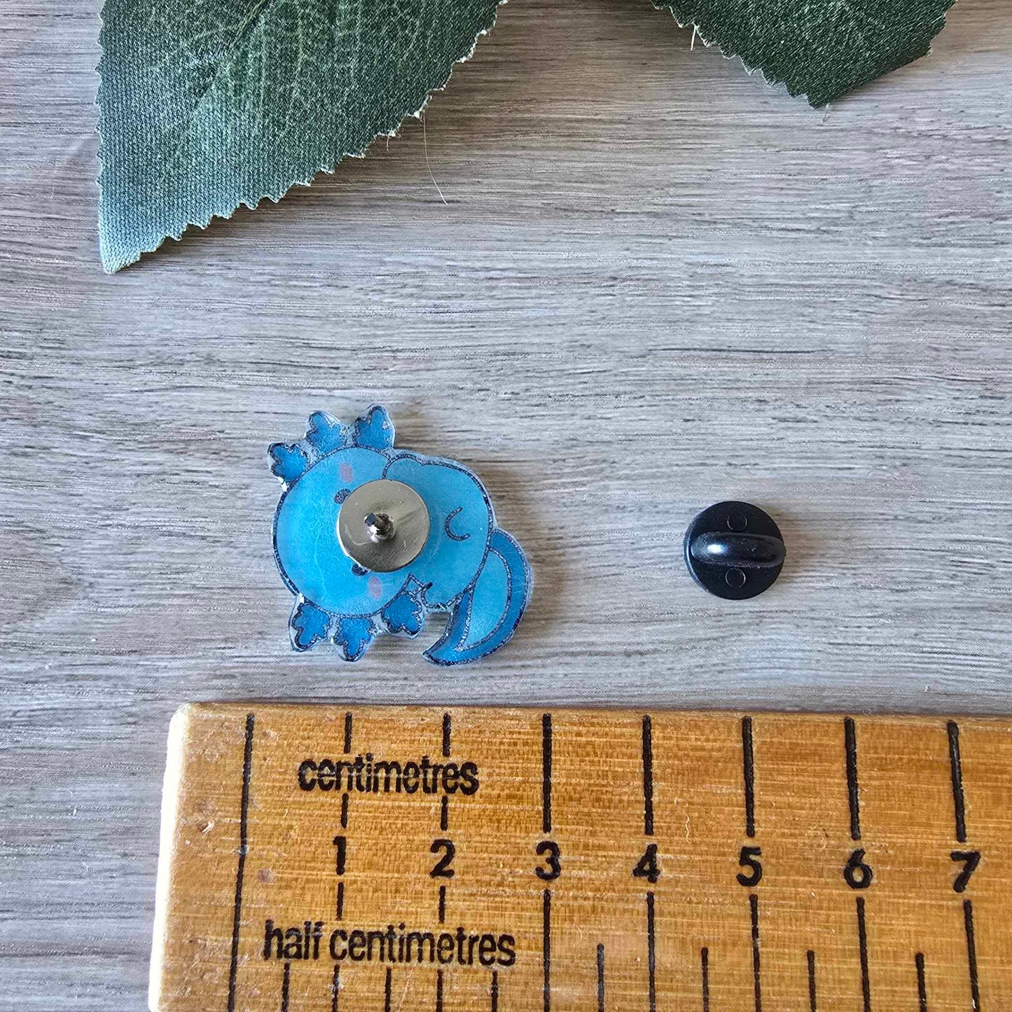 Axolotl pin - blue