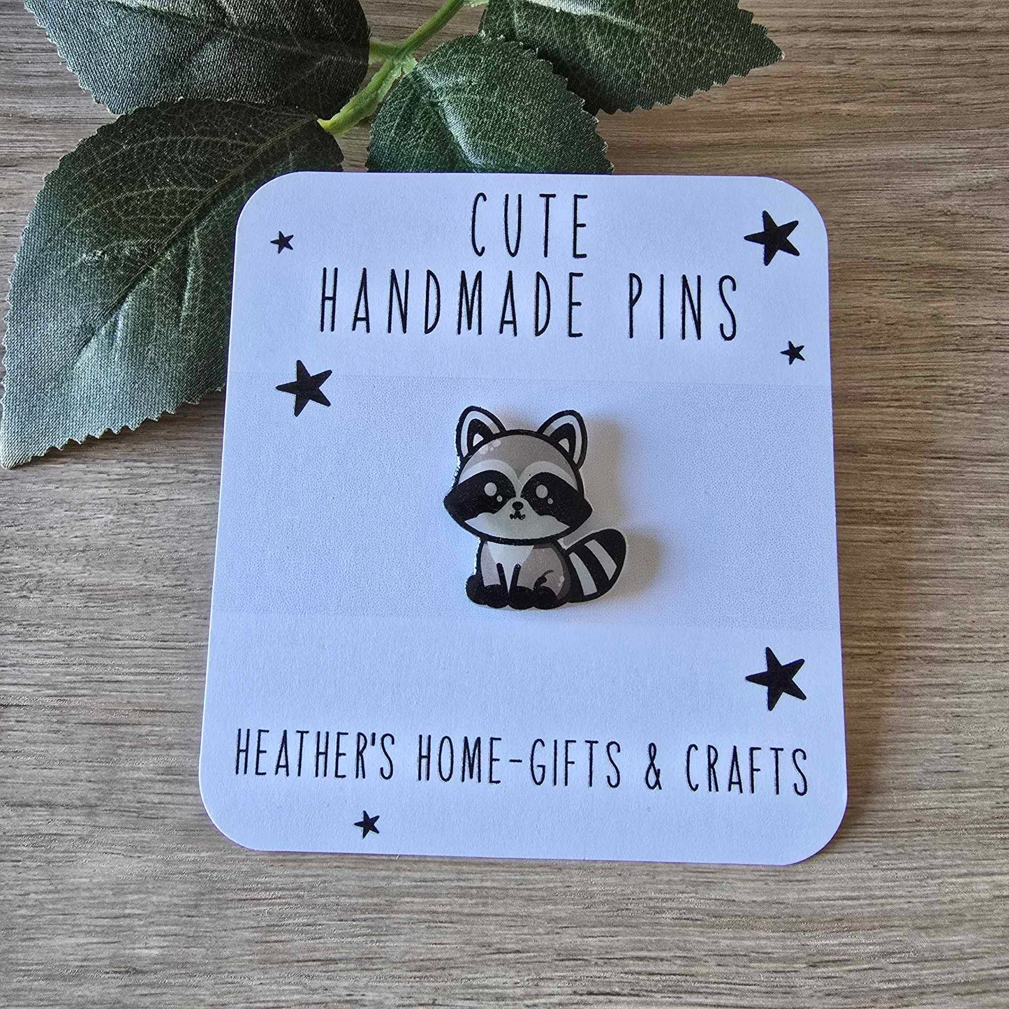 Racoon pin