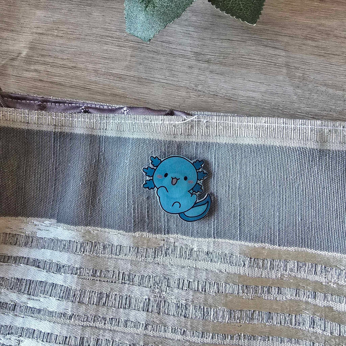 Axolotl pin - blue