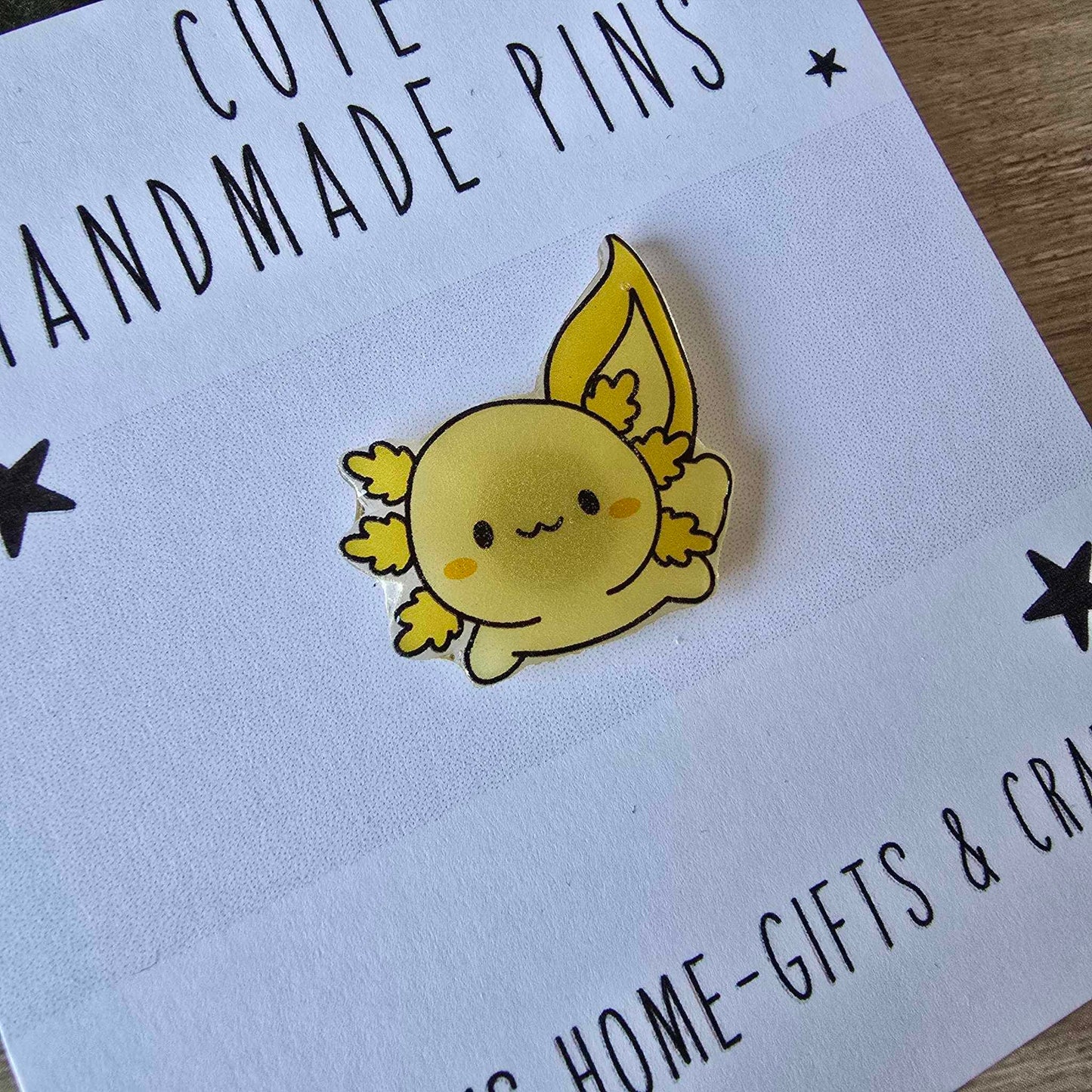 Axolotl pin - yellow