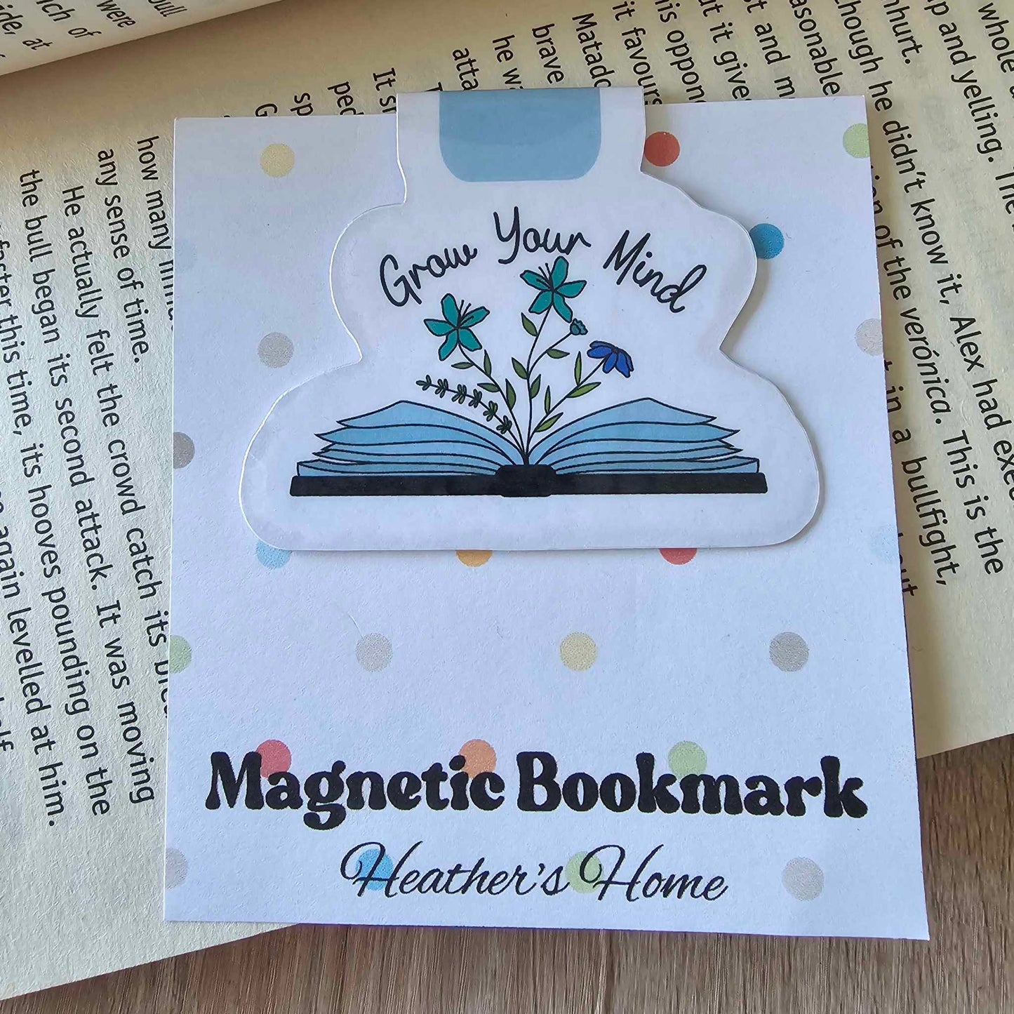 MAGNETIC BOOKMARK - FLORAL BOOK