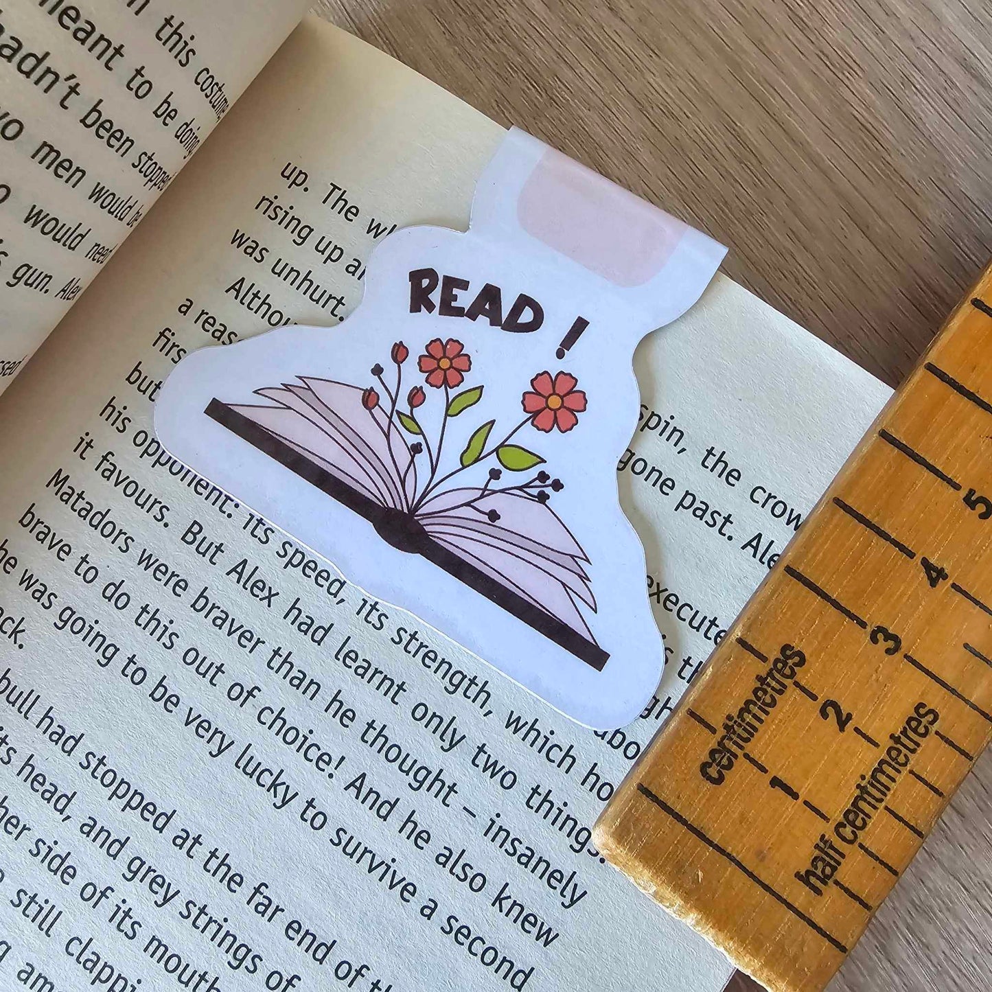 MAGNETIC BOOKMARK - FLORAL BOOK