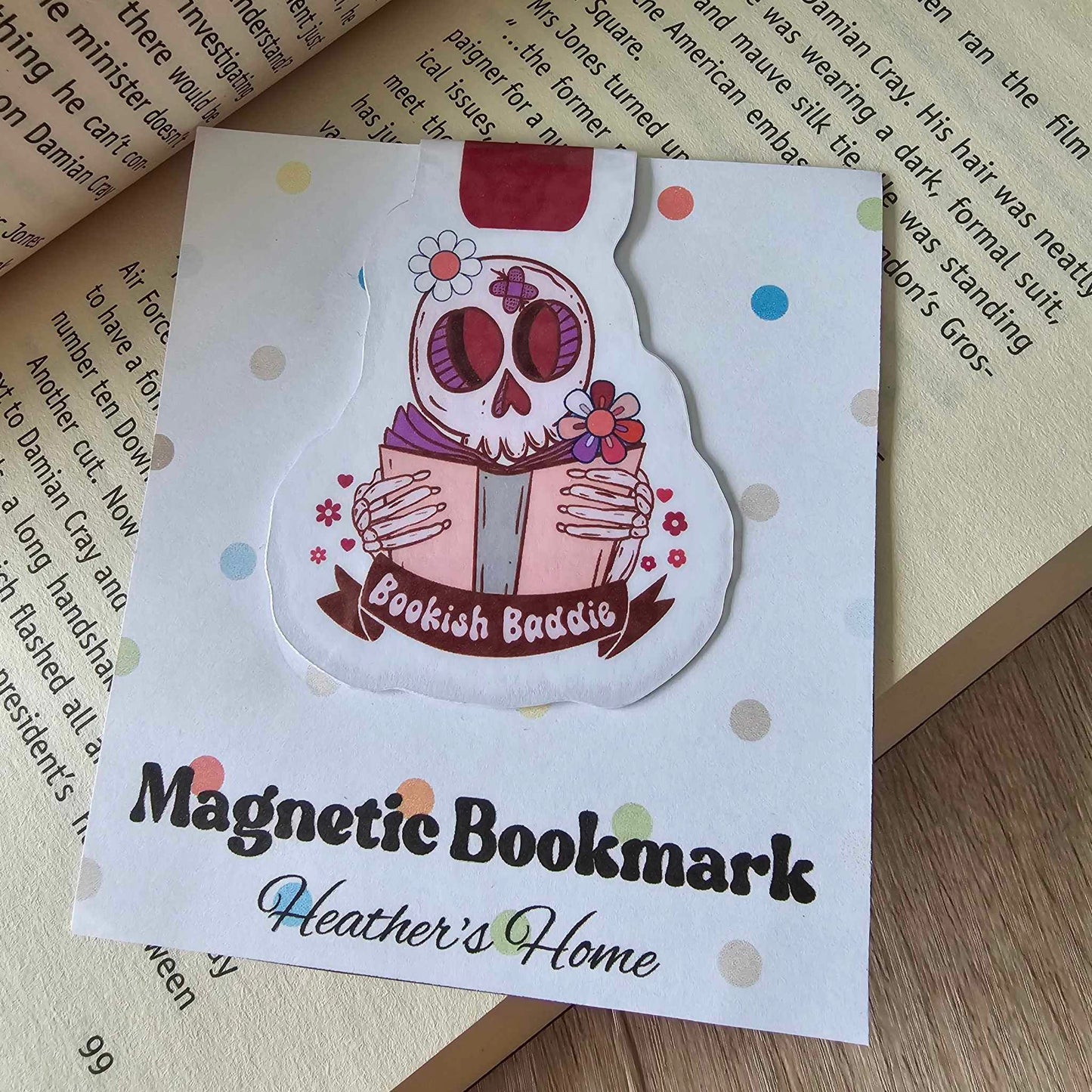 MAGNETIC BOOKMARK - BOOKISH BADDIE