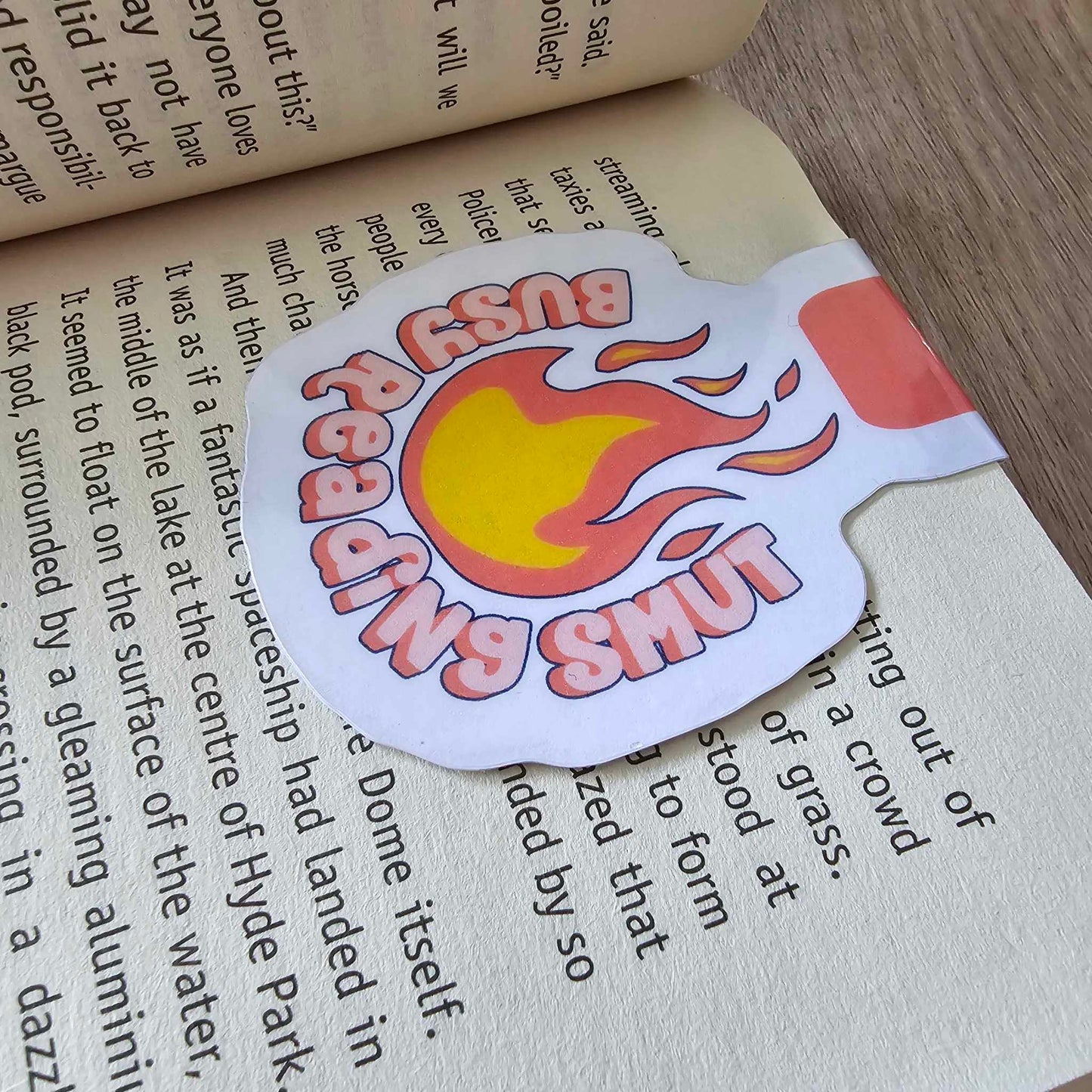 MAGNETIC BOOKMARK - BUSY READING SMUT(FIRE)