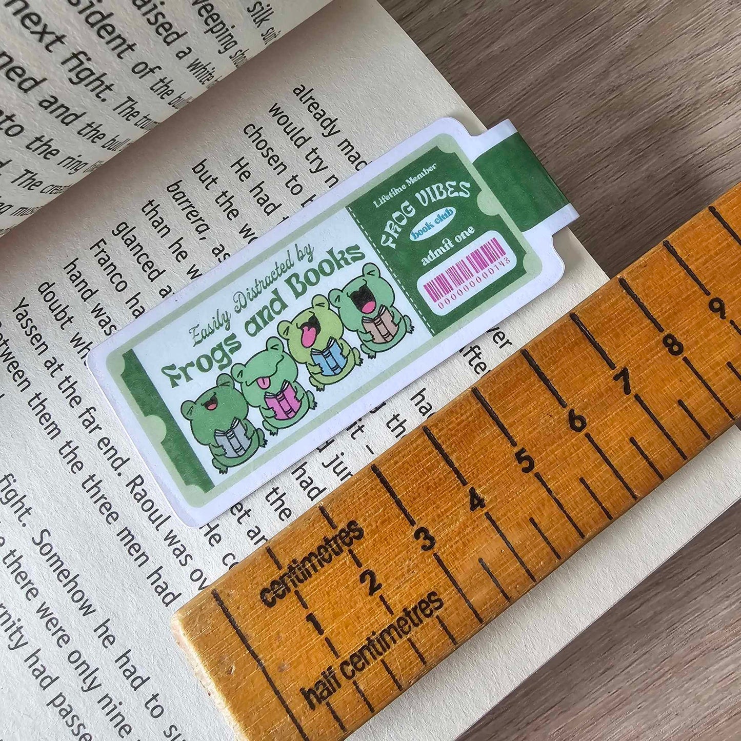 MAGNETIC BOOKMARK - FROGS AND BOOKS
