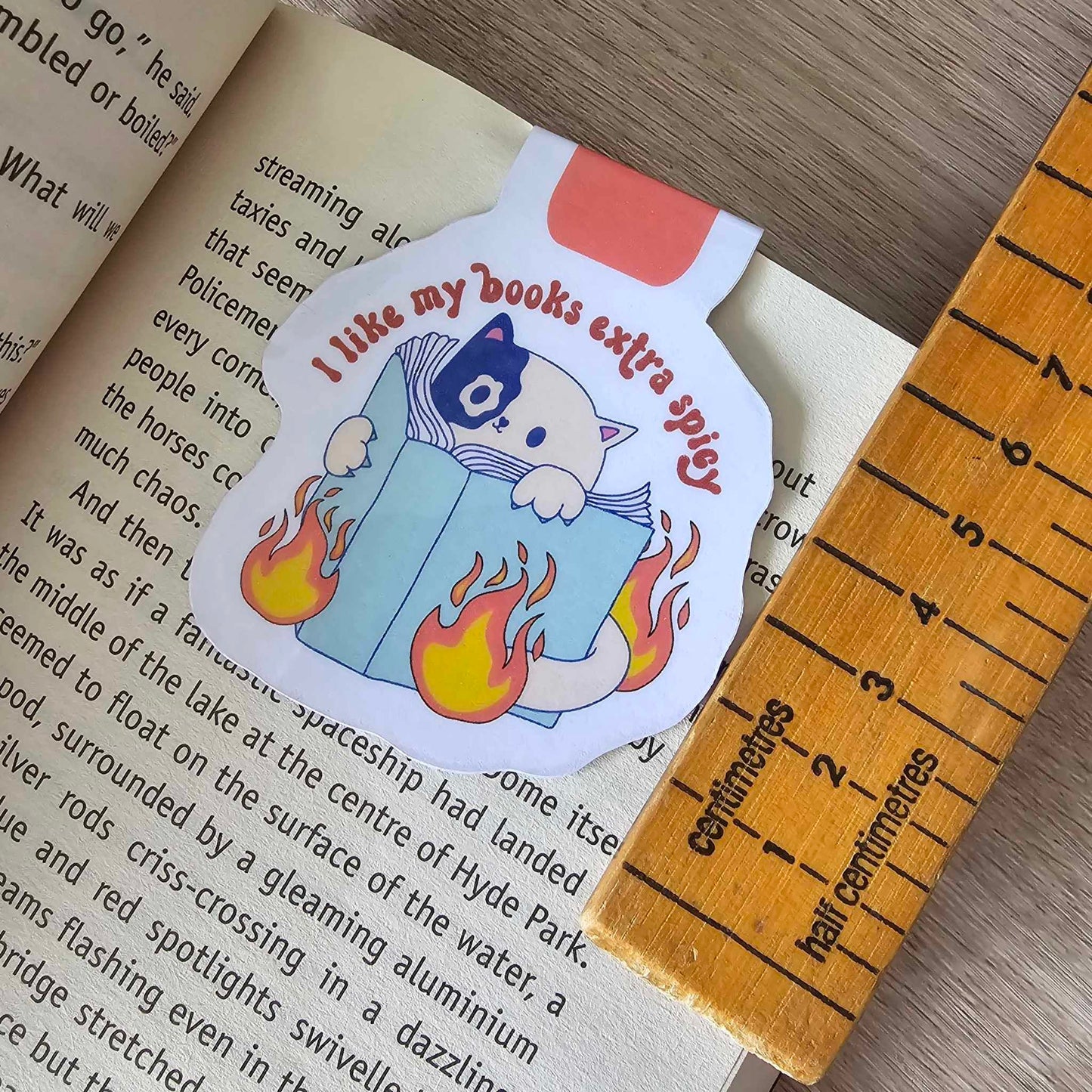 MAGNETIC BOOKMARK - EXTRA SPICY (CAT)