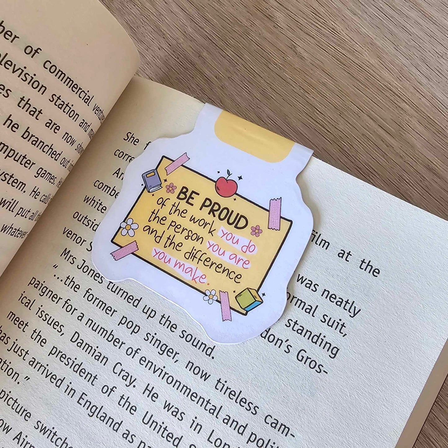 MAGNETIC BOOKMARK - TEACHER - BE PROUD