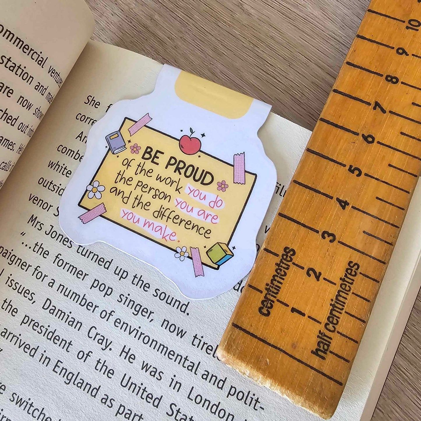 MAGNETIC BOOKMARK - TEACHER - BE PROUD
