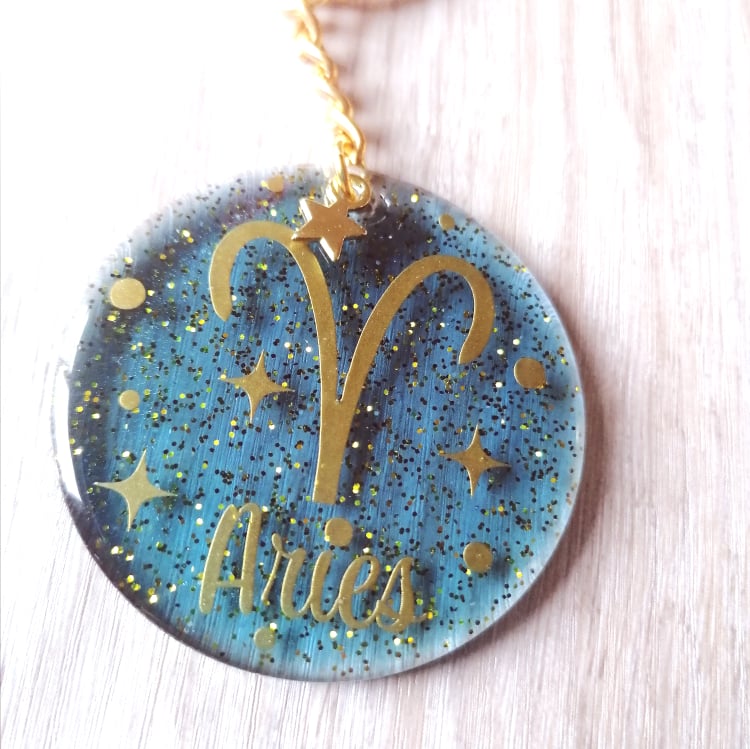 Zodiac sign keyring - resin - star sign gift