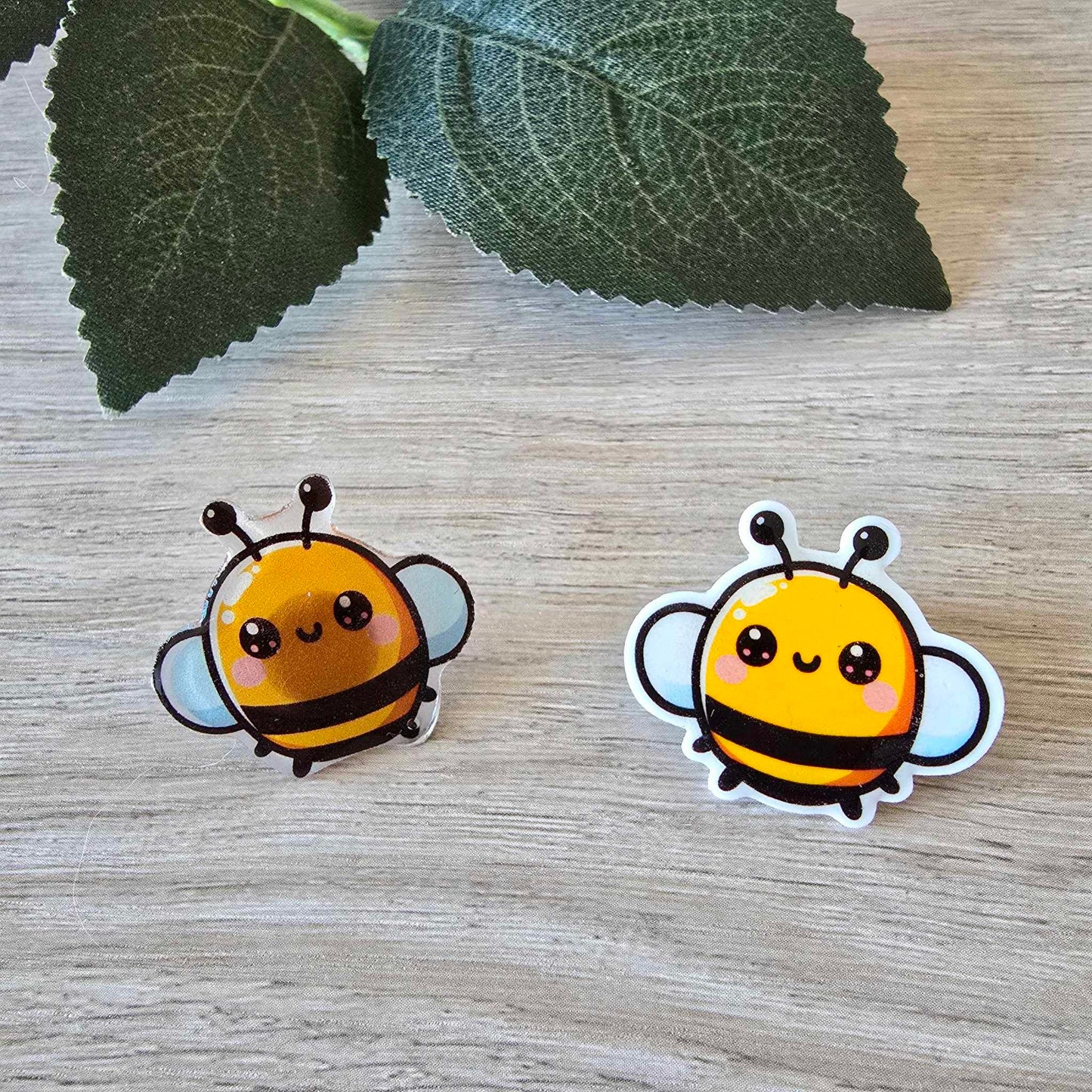 Bee pin