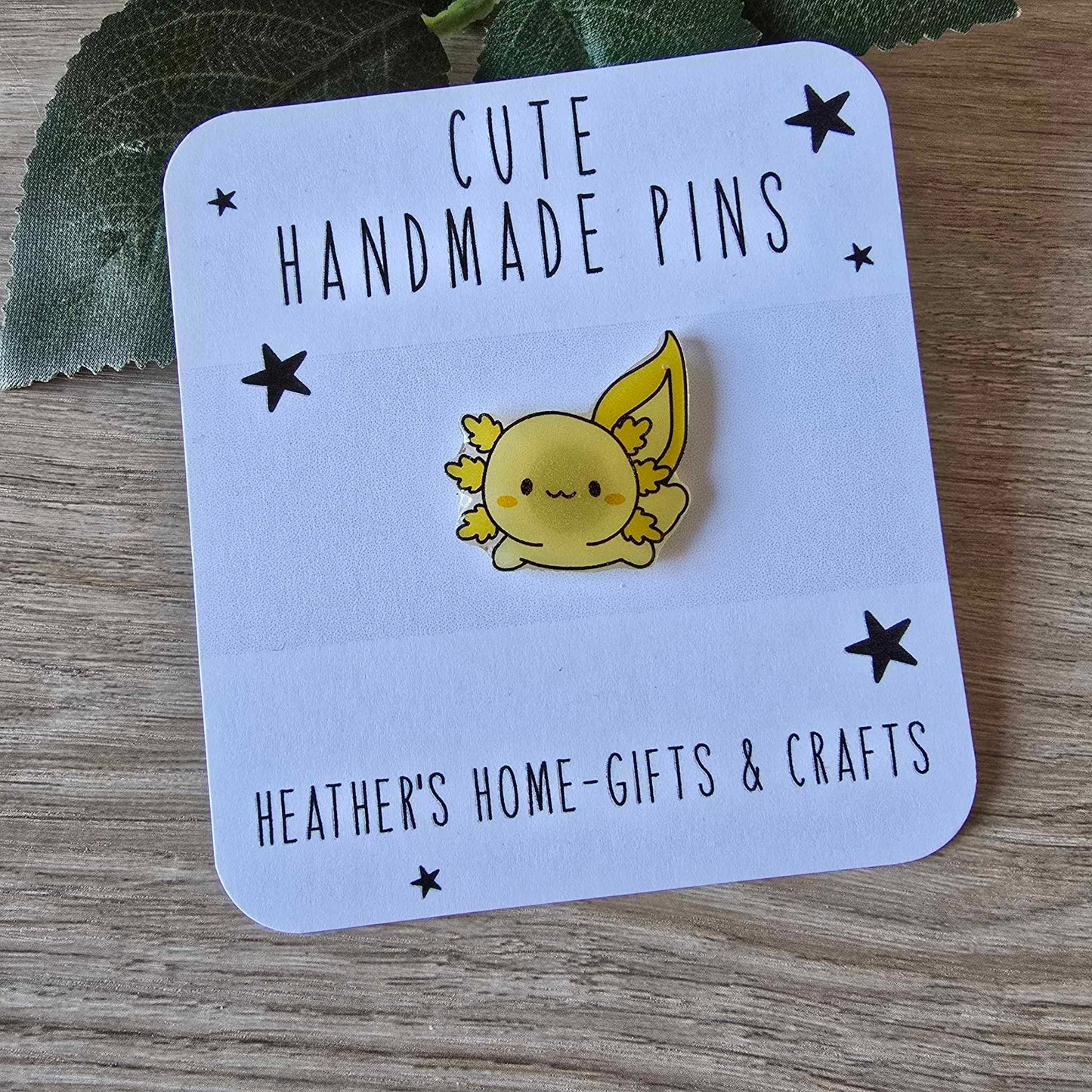 Axolotl pin - yellow