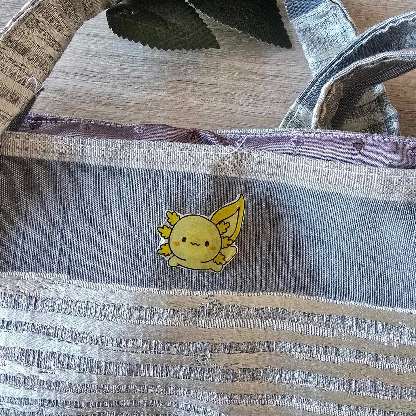 Axolotl pin - yellow