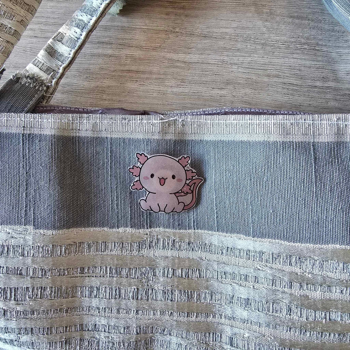 Axolotl pin - pink