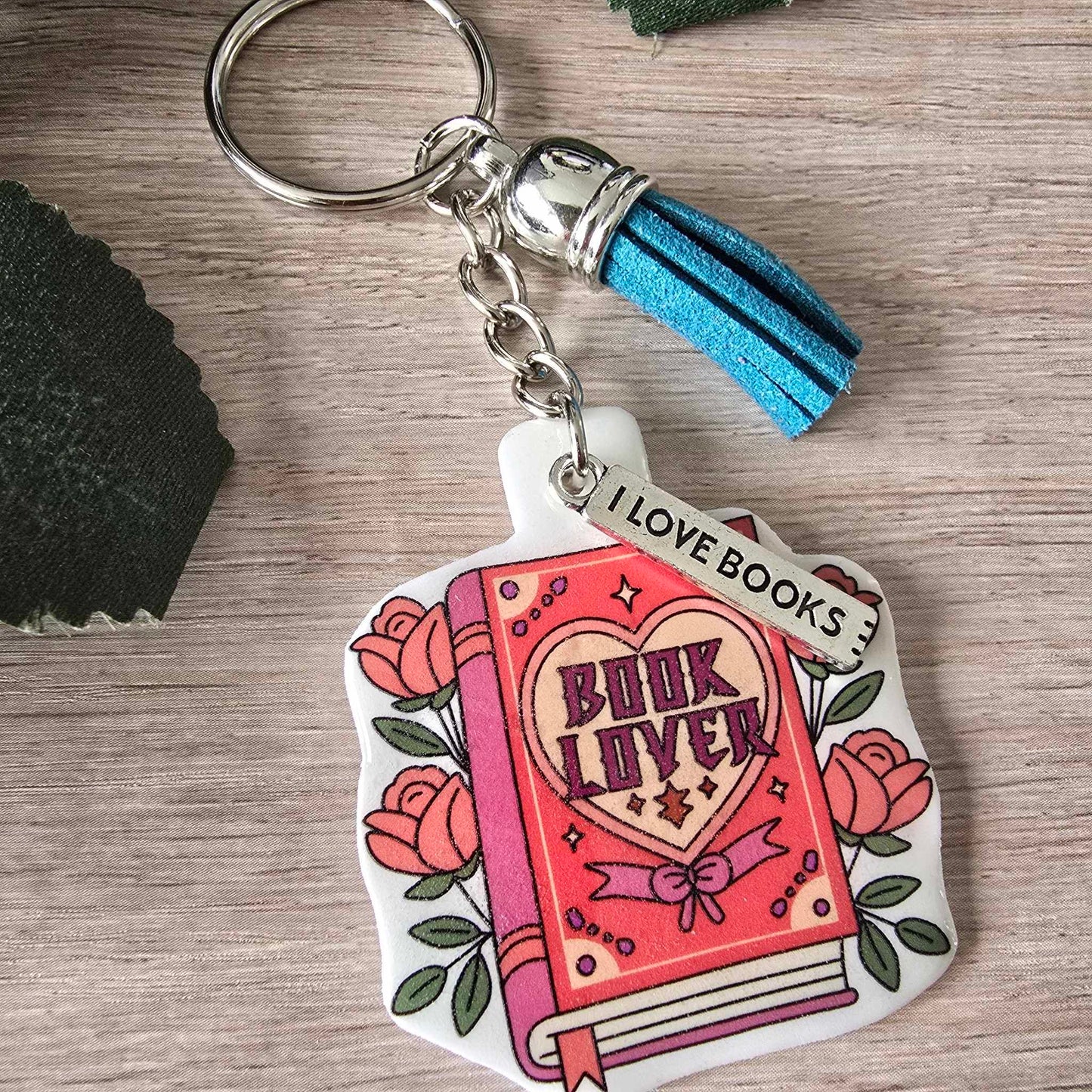 BOOK LOVER KEYRING