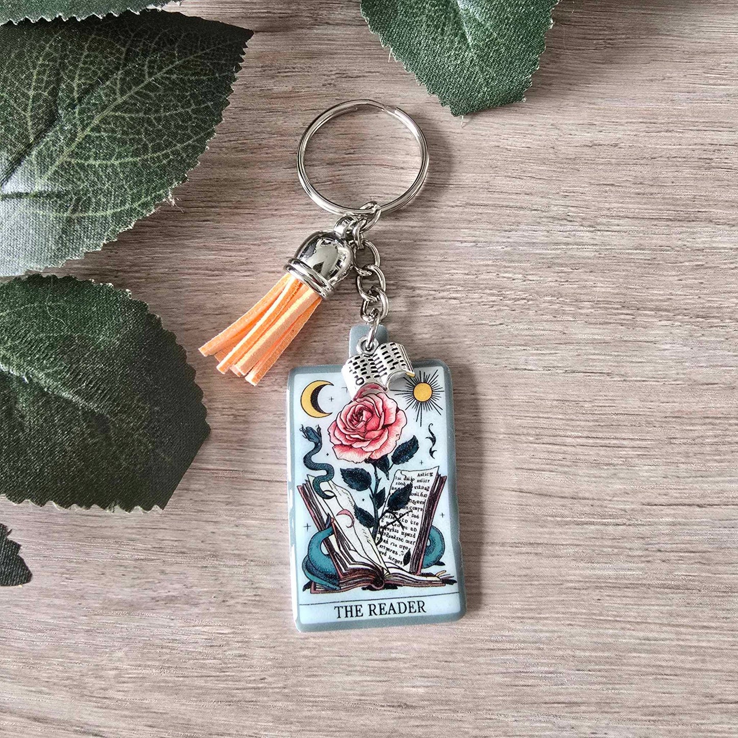TAROT THE READER (ROSE) KEYRING