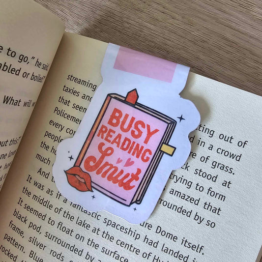 MAGNETIC BOOKMARK - BUSY READING SMUT